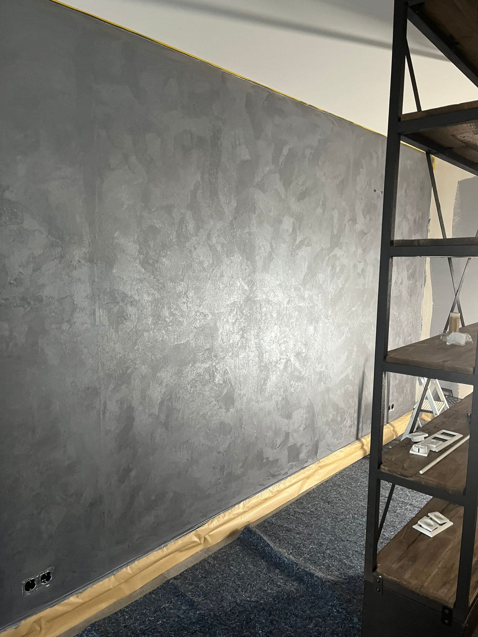 Muur decoratie — decoratieve afwerkingstechnieken en sierlijsten